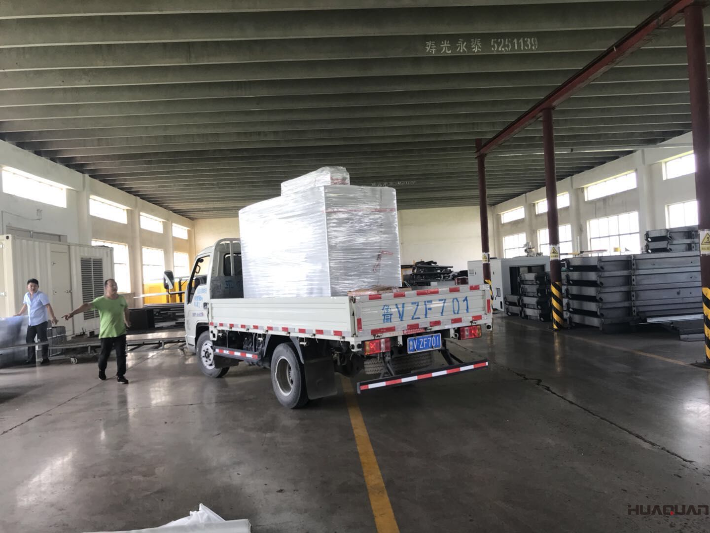 發(fā)貨了！7月19號一臺HQ100GF靜音箱型柴油發(fā)電機組以發(fā)往湖北