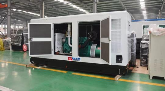 2月25日，尹先生從華全動力采購的75kw靜音式防雨棚柴油發(fā)電機組順利發(fā)往云南省