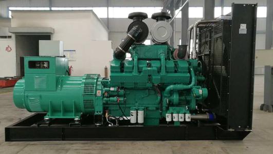 2月26日，曹先生從華全動力采購的100kw立柜四保護柴油發(fā)電機組順利發(fā)往山東省