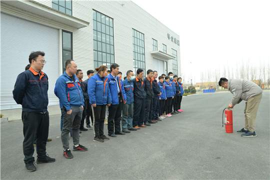 華全公司邀請專家開展“強化意識、筑牢防線”安全生產專項培訓!